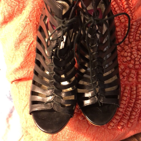 Dolce Vita high heels beauties! NEW! Never worn lace up w/zip backs 5” heels - Picture 2 of 9